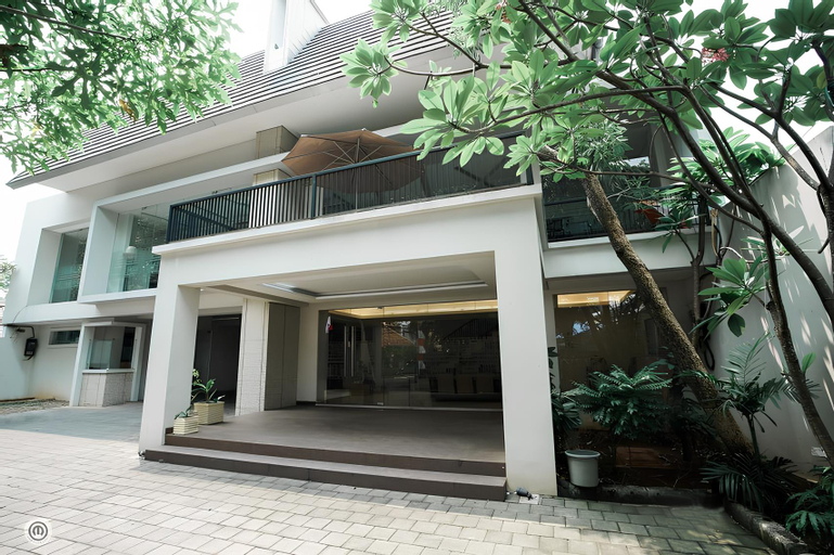 Annie Kuca Residence, Jakarta Selatan