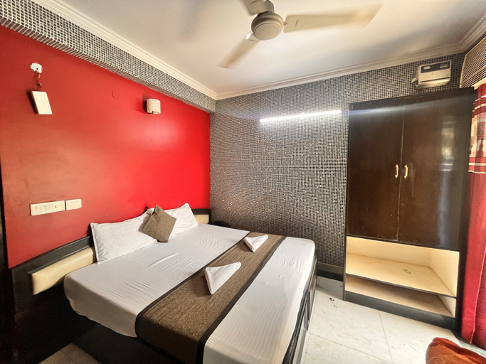 Bedroom 3, HOTEL GRAND HIGHWAY, Faridabad