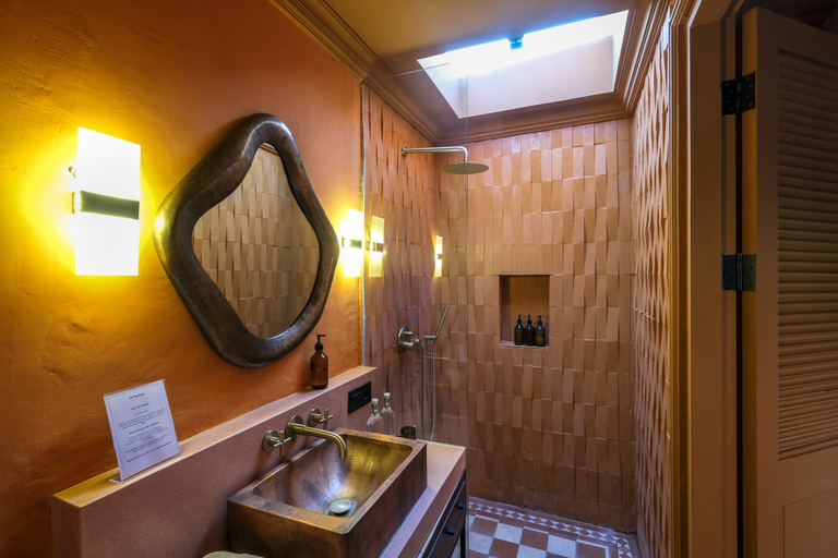 Bathroom 5, El Barrio Boutique Hotel & Bar, Badung