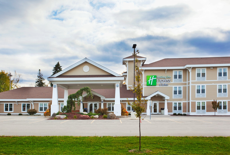 Exterior & Views 4, Holiday Inn Express & Suites IRON MOUNTAIN by IHG, Dickinson