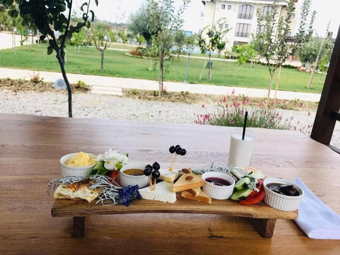 Food & Drinks 5, Vinea Resort & SPA, Durrësit