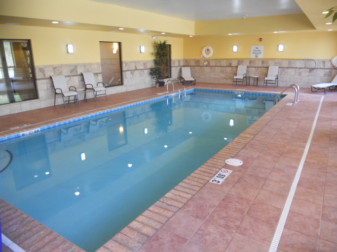 Sport & Beauty 4, Holiday Inn Express & Suites GREENSBURG by IHG, Westmoreland