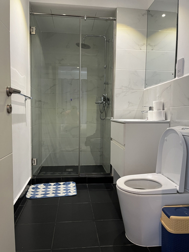 Bathroom 4, Embassy Gardens, Accra
