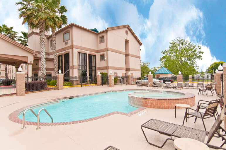 Sport & Beauty 4, Holiday Inn Express & Suites LAKE CHARLES by IHG, Calcasieu