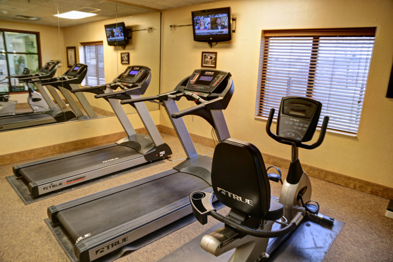 Others 2, Holiday Inn Express & Suites VALPARAISO by IHG, Porter