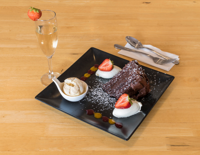 Food & Drinks 5, Holiday Inn Express ANTRIM - M2, JCT.1 by IHG, Antrim and Newtownabbey