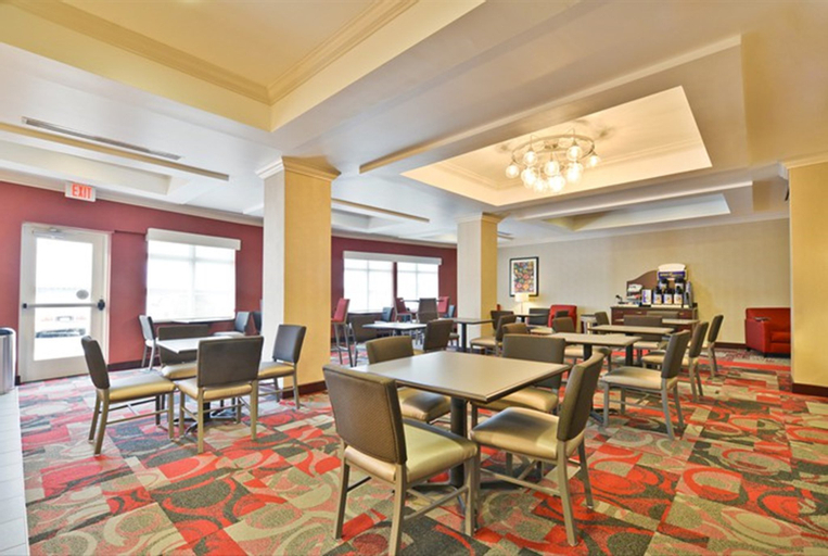Food & Drinks 2, Holiday Inn Express & Suites UTICA, Oneida