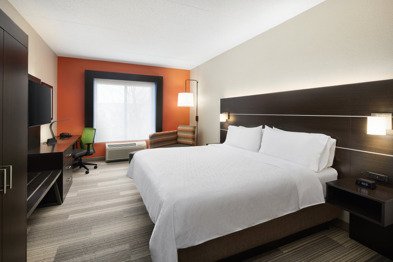 Bedroom 4, Holiday Inn Express & Suites SEYMOUR by IHG, Jackson