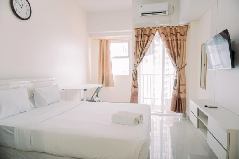 Good and Comfy Studio at Parkland Avenue Apartment By Travelio, South Tangerang