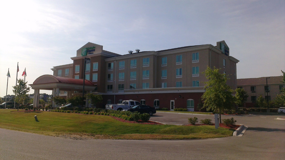 Exterior & Views 2, Holiday Inn Express & Suites SMITHFIELD - SELMA I-95 by IHG, Johnston