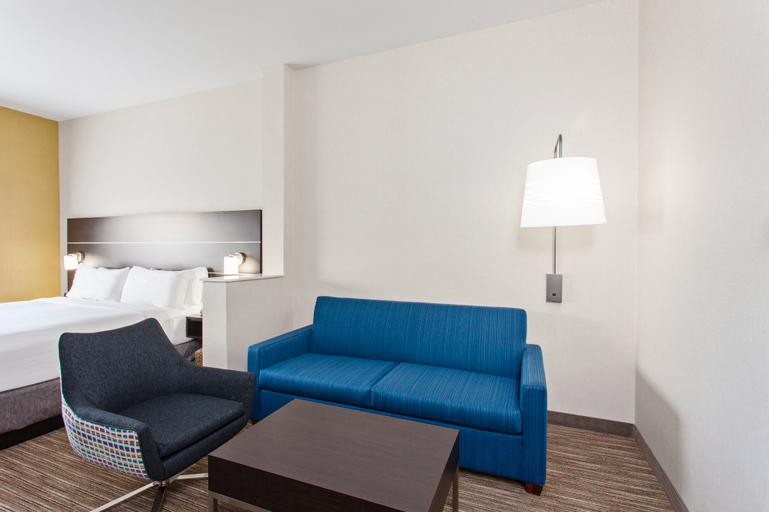 Bedroom 4, Holiday Inn Express & Suites OAKLAND-AIRPORT, Alameda