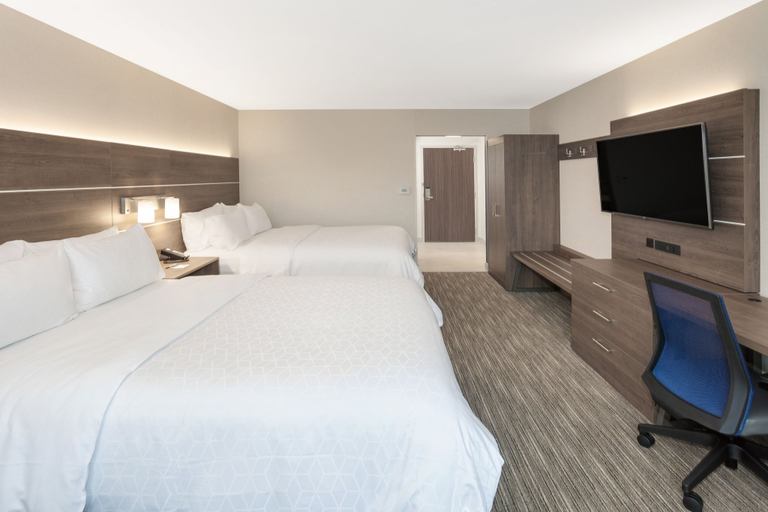 Bedroom 4, Holiday Inn Express & Suites OTTAWA AIRPORT by IHG, Ottawa