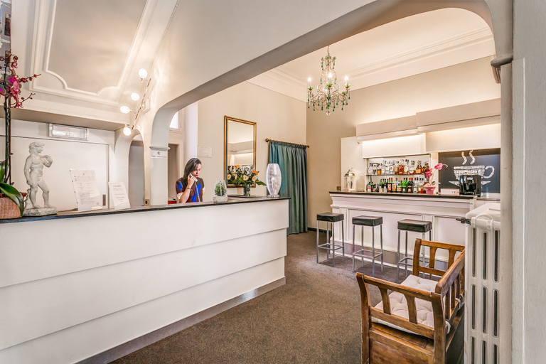 Food & Drinks 5, Hotel Arno Bellariva, Florence