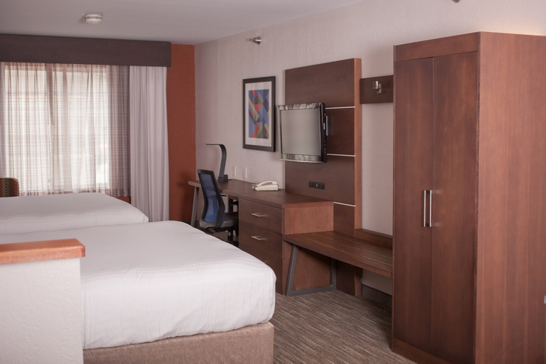Bedroom 4, Holiday Inn Express & Suites LOGAN by IHG, Logan