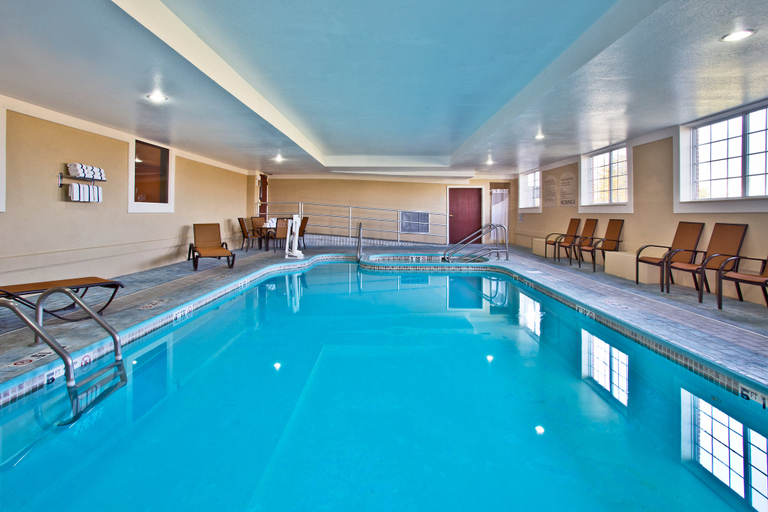 Sport & Beauty 2, Holiday Inn Express & Suites WABASH by IHG, Wabash