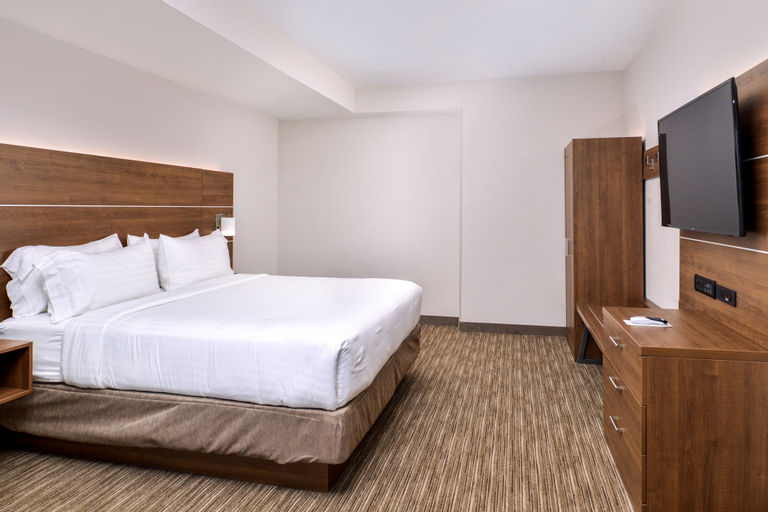 Bedroom 4, Holiday Inn Express & Suites SILOAM SPRINGS, Delaware