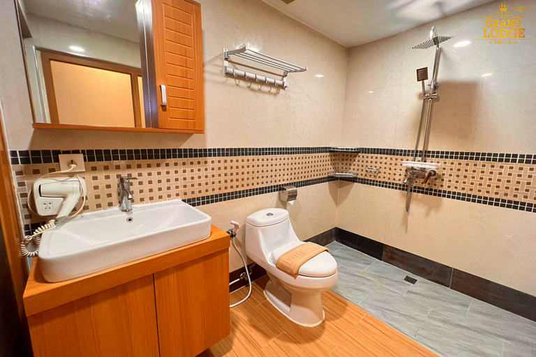 Bathroom 5, The Grand Lodge Pattaya, Pattaya