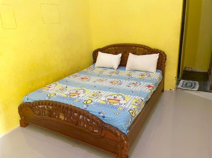 Bedroom 2, OYO 93036 Eddy Homestay Syariah, Lamongan