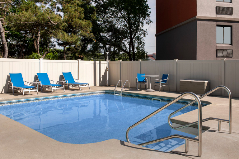 Sport & Beauty 2, Holiday Inn Express BOSTON - SAUGUS by IHG, Essex