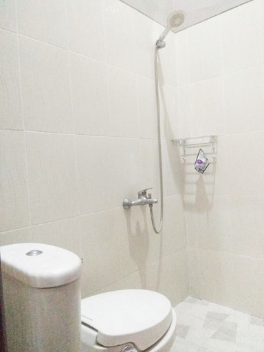 Bathroom 3, Kems Homestay by FH Stay, Sleman
