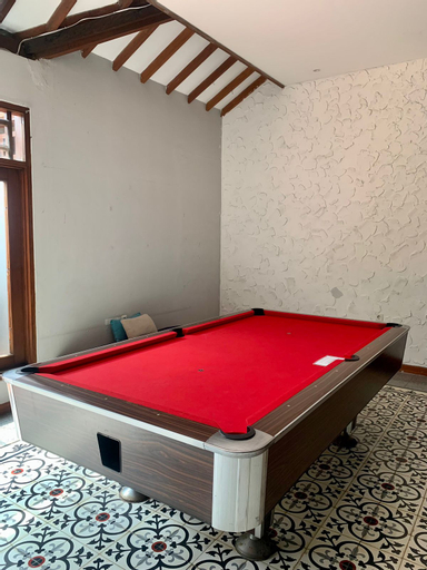 Others 3, Rumah Canda, Bandung