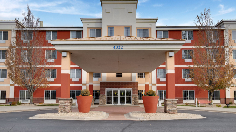 Exterior & Views 2, Holiday Inn Express & Suites ST. CLOUD by IHG, Stearns