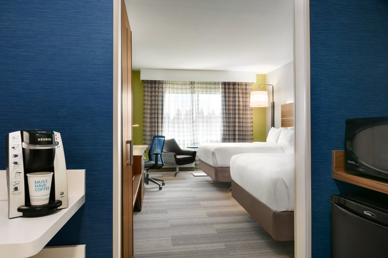 Bedroom 5, Holiday Inn Express & Suites SALISBURY by IHG, Rowan