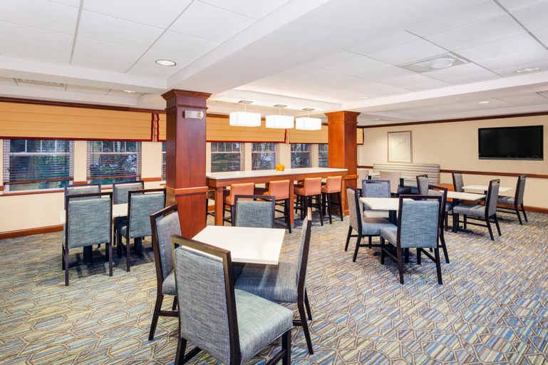 Food & Drinks 2, Holiday Inn Express & Suites HAMPTON SOUTH-SEABROOK, Rockingham