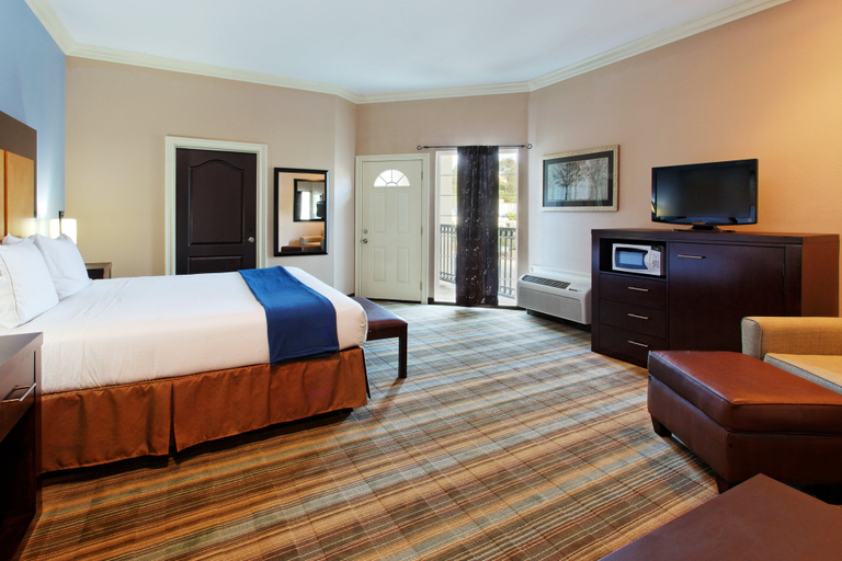 Bedroom 5, Holiday Inn Express BENICIA by IHG, Solano