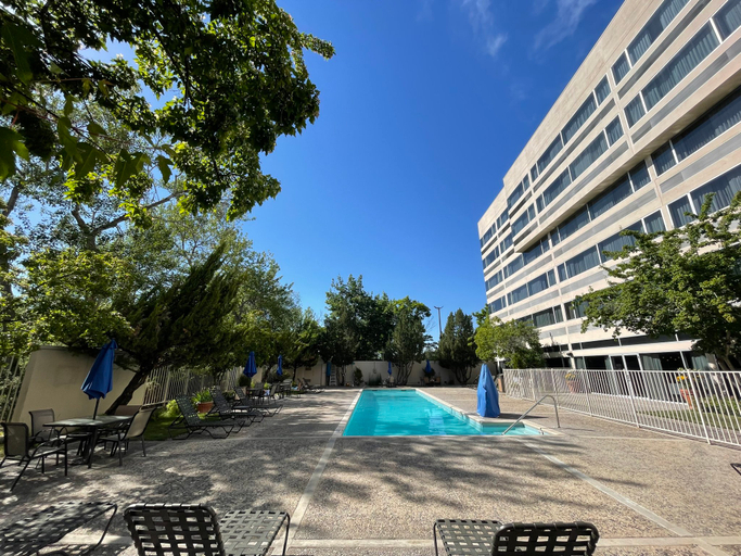 Exterior & Views 2, Holiday Inn Express BOISE-UNIVERSITY AREA by IHG, Ada