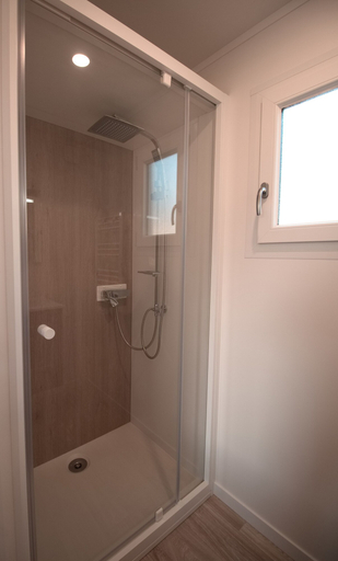 Bathroom 3, Les Logis de la Seugne, Charente-Maritime
