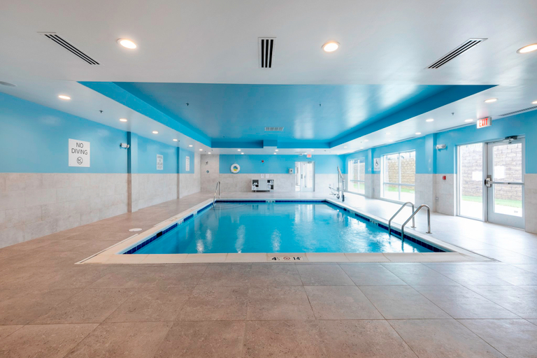 Sport & Beauty 2, Holiday Inn Express & Suites STAUNTON by IHG, Augusta