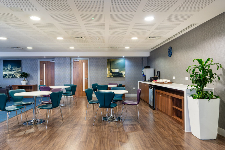 Food & Drinks 3, Holiday Inn Express BIRMINGHAM - SNOW HILL by IHG, Birmingham