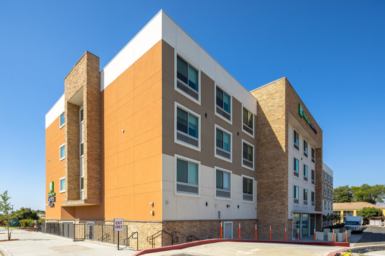 Holiday Inn Express & Suites SAN JOSE – SILICON VALLEY, Santa Clara