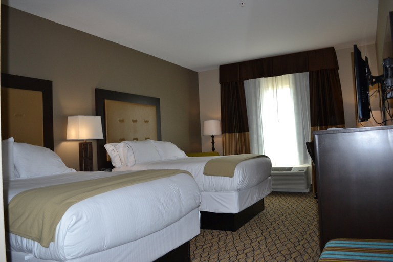 Bedroom 4, Holiday Inn Express & Suites ST. JOSEPH by IHG, Buchanan