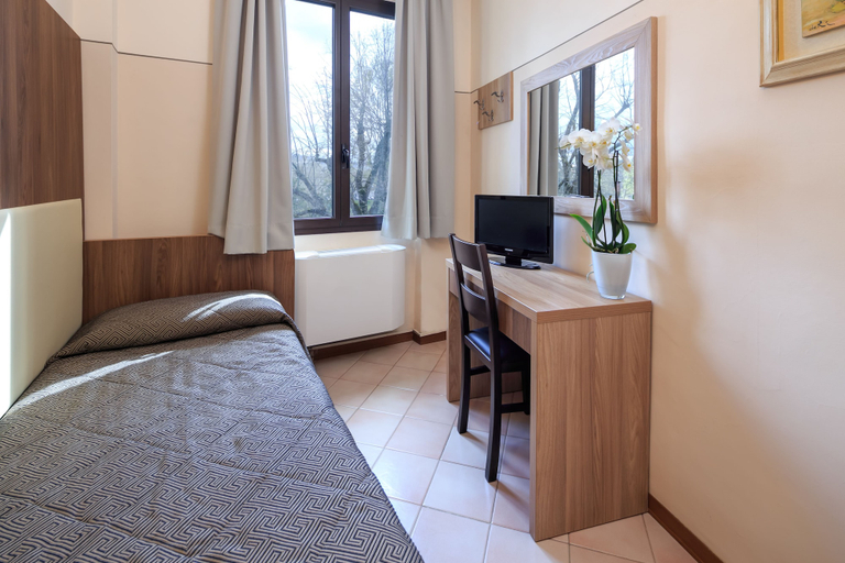 Bedroom 2, Hotel Arno Bellariva, Florence