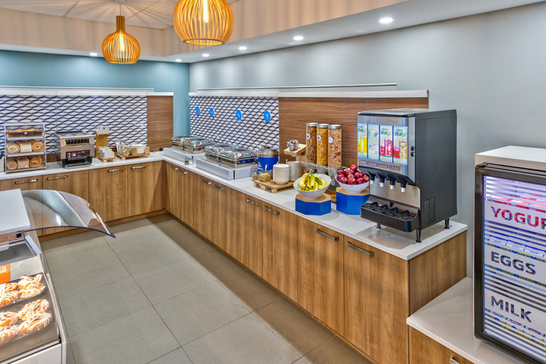 Food & Drinks 3, Holiday Inn Express & Suites TROIS-RIVIERES OUEST by IHG, Francheville