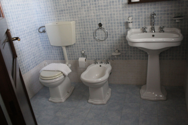 Bathroom 3, Ponte Calatrasi Agriturismo, Palermo