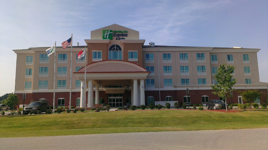 Exterior & Views 4, Holiday Inn Express & Suites SMITHFIELD - SELMA I-95 by IHG, Johnston
