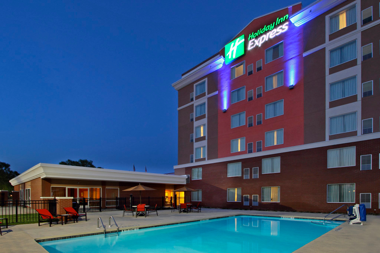 Sport & Beauty 3, Holiday Inn Express AUGUSTA DOWNTOWN by IHG, Richmond