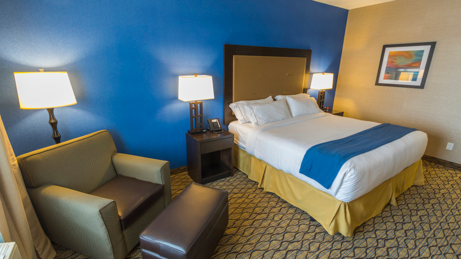 Bedroom 5, Holiday Inn Express & Suites THUNDER BAY by IHG, Thunder Bay