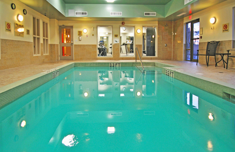 Sport & Beauty 3, Holiday Inn Express & Suites OTTAWA AIRPORT by IHG, Ottawa