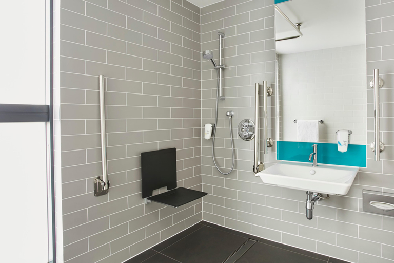 Bathroom 2, Holiday Inn Express AJACCIO by IHG, Corse-du-Sud