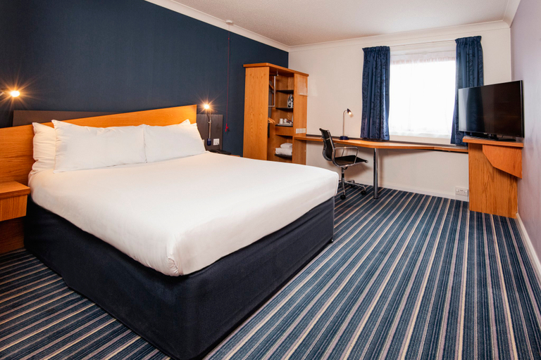 Bedroom 4, Holiday Inn Express BIRMINGHAM - SNOW HILL by IHG, Birmingham
