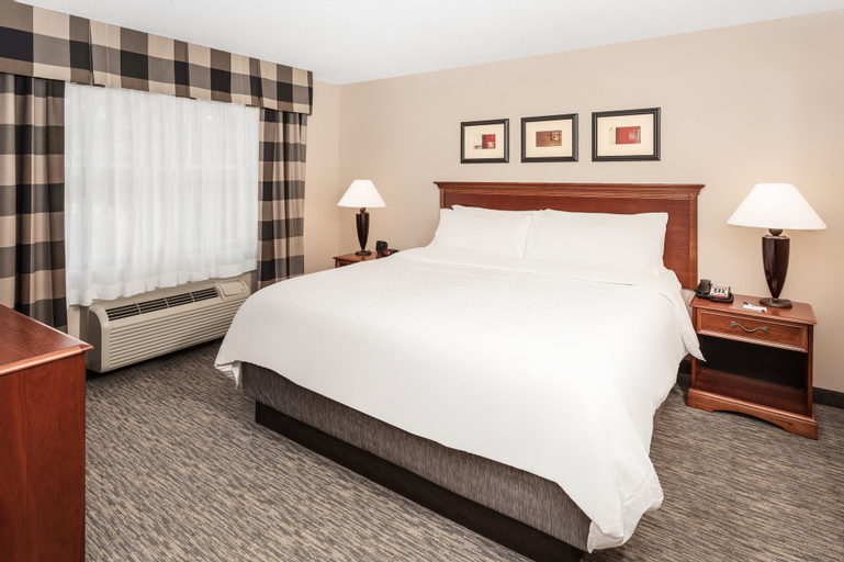 Bedroom 4, Holiday Inn Express & Suites HAMPTON SOUTH-SEABROOK, Rockingham