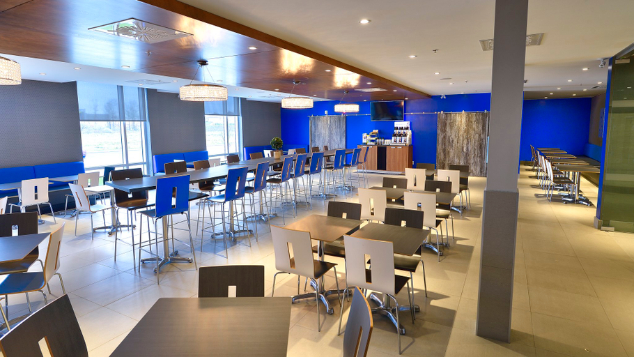 Food & Drinks 5, Holiday Inn Express & Suites VAUDREUIL - DORION by IHG, Vaudreuil-Soulanges