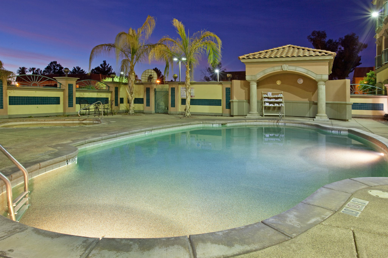 Sport & Beauty 2, Holiday Inn Express & Suites TUCSON MALL by IHG, Pima