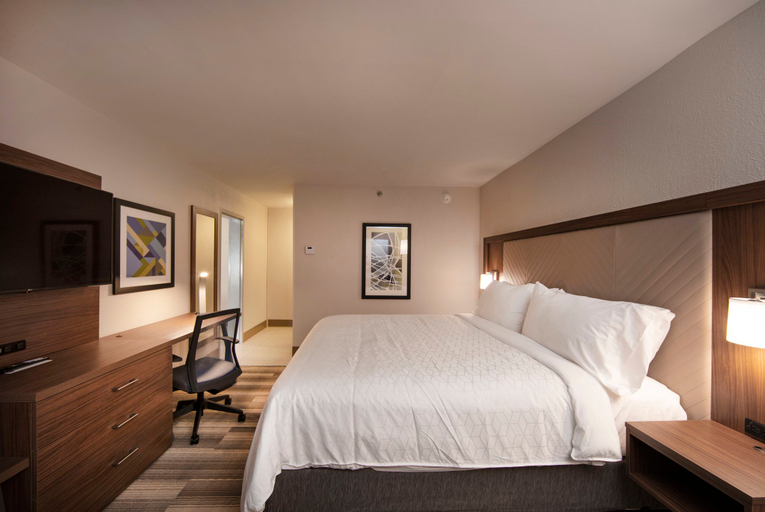 Bedroom 3, Holiday Inn Express ATHENS-UNIVERSITY AREA by IHG, Clarke