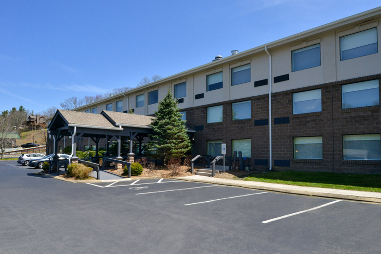 Holiday Inn Express BLOWING ROCK SOUTH, Watauga