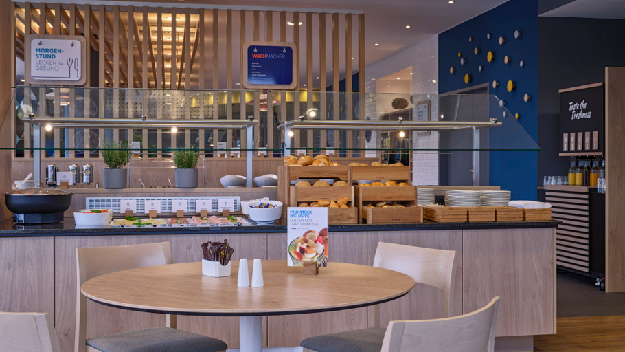 Food & Drinks 3, Holiday Inn Express DUSSELDORF - CITY NORTH by IHG, Düsseldorf
